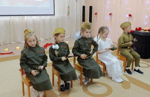 Музыкально-литературная гостиная «Мы будем громко прославлять, мужчину с именем Солдат!» Музыкально-литературная гостиная «Мы будем громко прославлять, мужчину с именем Солдат!».